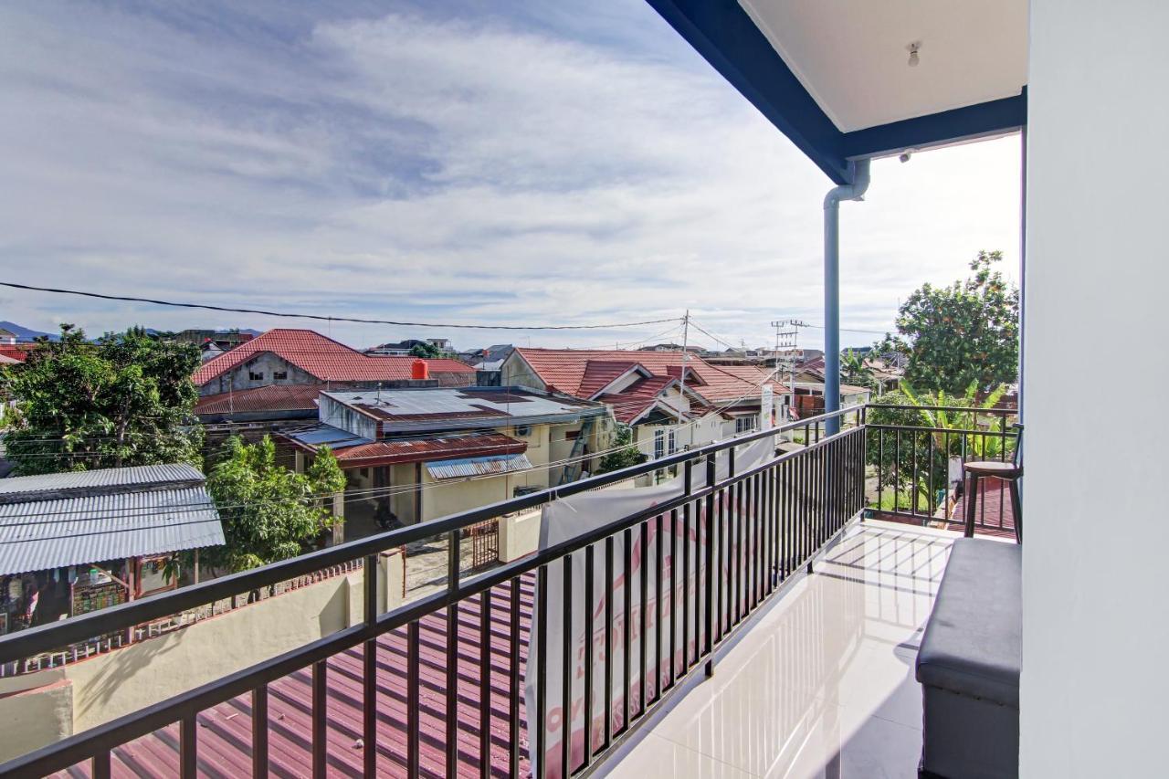 Oyo 90704 Nabila Residence Syariah Padang  Buitenkant foto